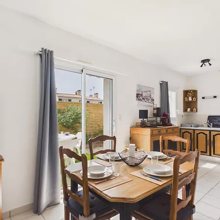 Agreable Maison Avec Terrasse 500 M - 4p