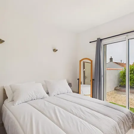 別荘 Agreable Maison Avec Terrasse 500 M - 4p サンティレール・ド・リエ